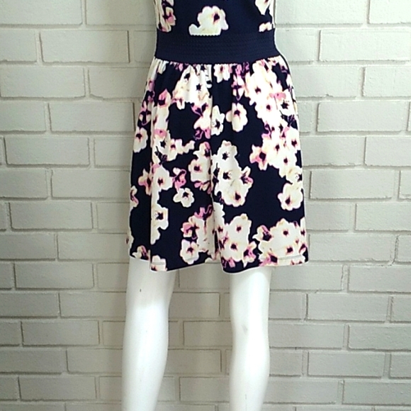 Trixxi Purple Floral Dress. Size Medium - Picture 7 of 11